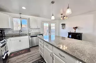 1498 W 1850 N, Layton, UT 84041 - Photo 4