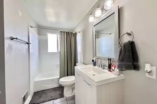 1498 W 1850 N, Layton, UT 84041 - Photo 10