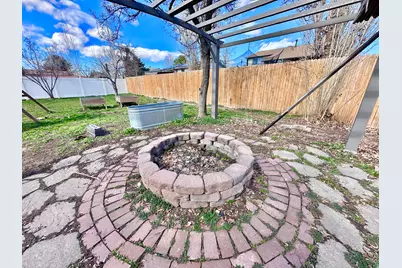 1498 W 1850 N, Layton, UT 84041 - Photo 16