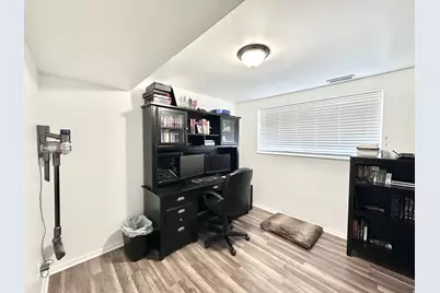 1498 W 1850 N, Layton, UT 84041 - Photo 12