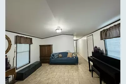 900 Century Dr #7, Ogden, UT 84404 - Photo 2