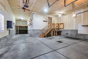 8675 N Franklin Dr E, Eagle Mountain, UT 84005 - Photo 14