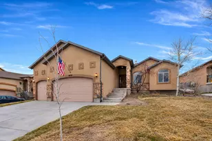8675 N Franklin Dr E, Eagle Mountain, UT 84005 - Photo 2