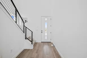 909 W Bullion St, Murray, UT 84123 - Photo 2