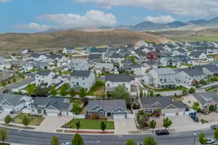 6474 S Silhouette Ln, West Valley, UT 84081 - Photo 8