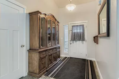 6474 S Silhouette Ln, West Valley, UT 84081 - Photo 4