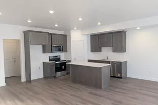 775 N Pheasantbrook Dr, Centerville, UT 84014 - Photo 2