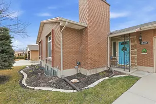 1139 E Hidden Valley Dr, Sandy, UT 84094 - Photo 36