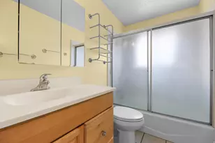 1139 E Hidden Valley Dr, Sandy, UT 84094 - Photo 10