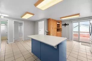 1139 E Hidden Valley Dr, Sandy, UT 84094 - Photo 16