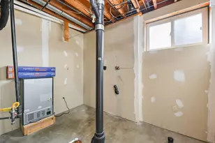 1139 E Hidden Valley Dr, Sandy, UT 84094 - Photo 24