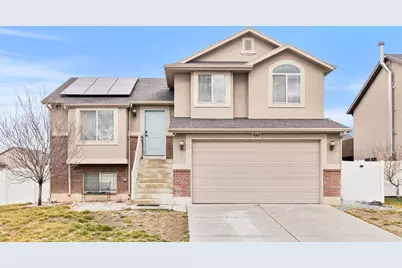 884 Willowbrook Ln, Pleasant View, UT 84404 - Photo 2