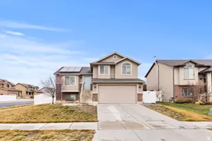 884 Willow Brook Ln, Pleasant View, UT 84404 - Photo 1