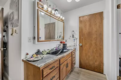 9660 S Stornoway Cir W, South Jordan, UT 84009 - Photo 24