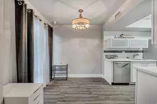 5189 S Gravenstein Park W, Murray, UT 84123 - Photo 2