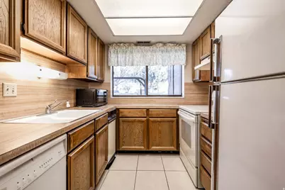 325 E 2550 N #17, North Ogden, UT 84414 - Photo 6