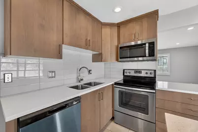 409 E 10185 S, Sandy, UT 84070 - Photo 8