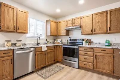 5843 S 3230 W, Taylorsville, UT 84129 - Photo 6