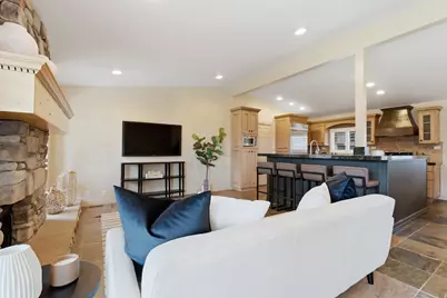 8651 S Mount Majestic Rd, Sandy, UT 84093 - Photo 4