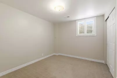 8651 S Mount Majestic Rd, Sandy, UT 84093 - Photo 28