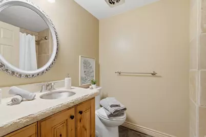 8651 S Mount Majestic Rd, Sandy, UT 84093 - Photo 16