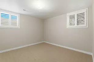 8651 S Mount Majestic Rd, Sandy, UT 84093 - Photo 32