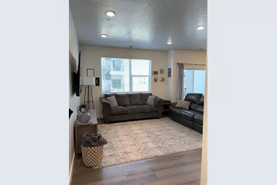 462 W 40 S #203, Providence, UT 84332 - Photo 4