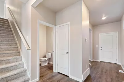 261 N Roundabout St, Saratoga Springs, UT 84045 - Photo 18