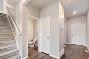 261 N Roundabout St, Saratoga Springs, UT 84045 - Photo 18