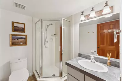 5037 S Cotton Tree Ln, Holladay, UT 84117 - Photo 14