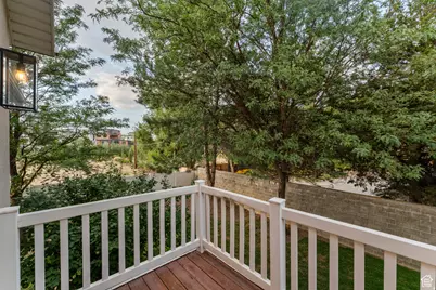 5037 S Cotton Tree Ln, Holladay, UT 84117 - Photo 8