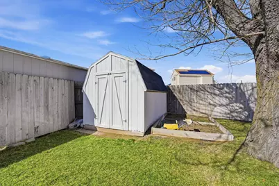 2384 W Frontier St, Riverton, UT 84065 - Photo 30