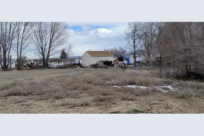 150 N 400 W, Huntington, UT 84528 - Photo 4