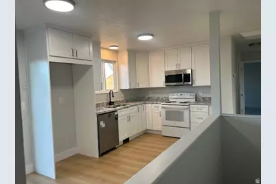 5332 Crocket Dr #267, Kearns, UT 84118 - Photo 12