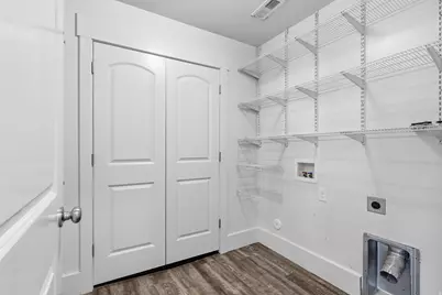 76 N Center St, Wellsville, UT 84339 - Photo 22