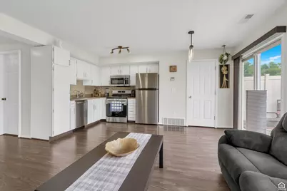 4728 W Mona Ln, West Jordan, UT 84084 - Photo 4