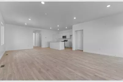 189 W Levengrove Dr #213, Lehi, UT 84048 - Photo 8