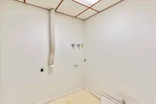 3355 W Meadowbrook Dr, Salt Lake City, UT 84119 - Photo 36