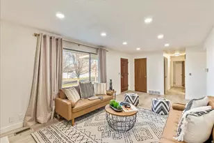 3355 W Meadowbrook Dr, Salt Lake City, UT 84119 - Photo 10