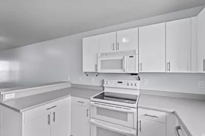 1004 N 1090 W #203, Orem, UT 84057 - Photo 6