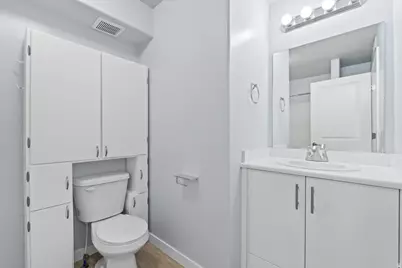 1004 N 1090 W #203, Orem, UT 84057 - Photo 8