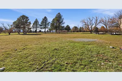 125 Fairway Dr, Smithfield, UT 84335 - Photo 14