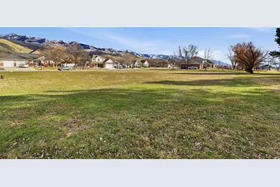 125 Fairway Dr, Smithfield, UT 84335 - Photo 16