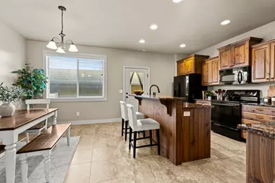 255 W 2700 N #12, Pleasant View, UT 84414 - Photo 10