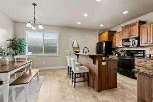 255 W 2700 N, Pleasant View, UT 84414 - Photo 10