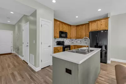 276 S 840 W, Pleasant Grove, UT 84062 - Photo 4