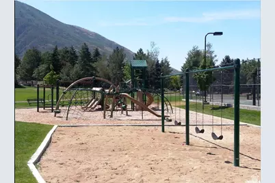 1 Quietwood Ln, Sandy, UT 84092 - Photo 38