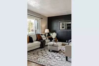 33 W Wicker Ln, Bountiful, UT 84010 - Photo 4