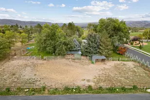 590 S Center St, Midway, UT 84049 - Photo 6