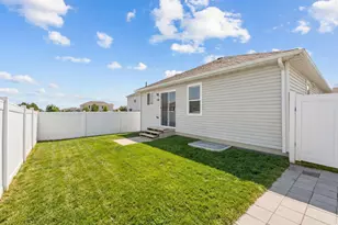 4624 N Maple Dr, Eagle Mountain, UT 84005 - Photo 22